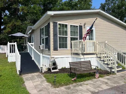 14 Shamrock Circle, Murrells Inlet, SC