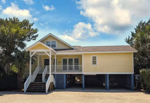 206 Atlantic Ave., Pawleys Island, SC