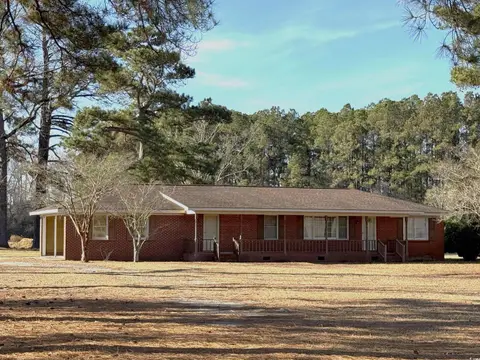 764 1st Oxtown Rd, Scranton, SC