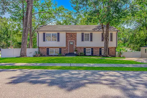 313 N Poplar Dr., Surfside Beach, SC