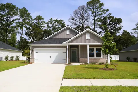 305 Jessamine St., Longs, SC