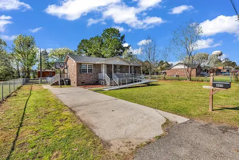 409 Reaves St., Marion, SC