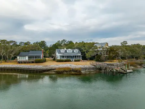44 Hook Dr., Pawleys Island, SC