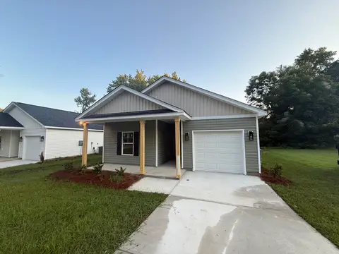 312 Huggins St, Marion, SC