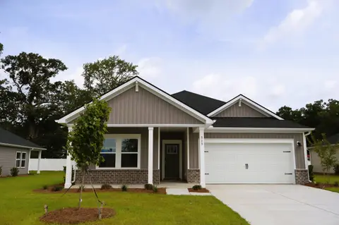 313 Jessamine St., Longs, SC
