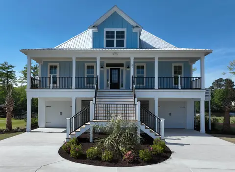 693 W Oak Circle, Myrtle Beach, SC