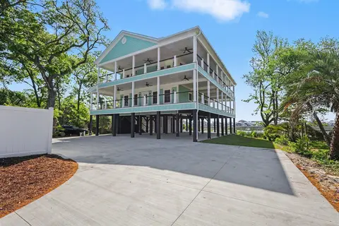 600 Elizabeth Dr., Murrells Inlet, SC