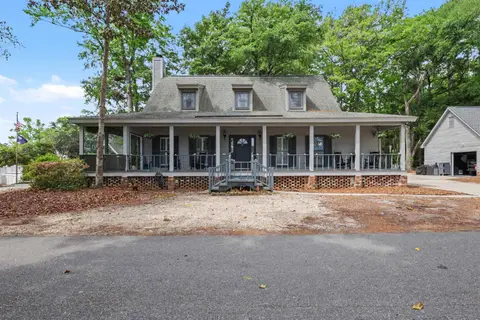 40 Pine Grove Ln., Georgetown, SC