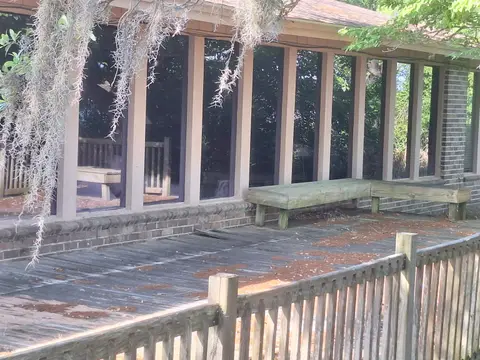1642 Riverview Dr., Little River, SC