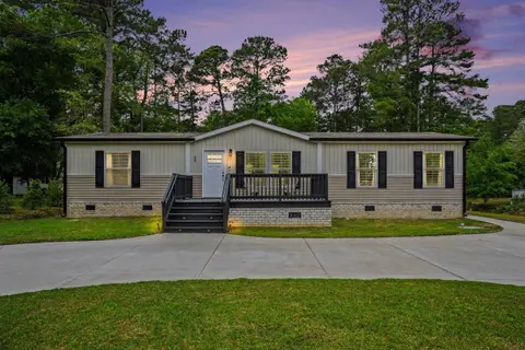 335 Ridgewood Dr. NW, Calabash, NC