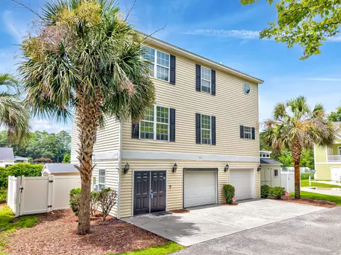 612 Woodland Dr., Murrells Inlet, SC