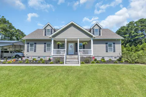 381 Saint Ives Rd., Longs, SC