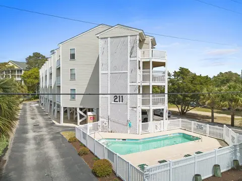 211 N Hillside Dr. N, North Myrtle Beach, SC