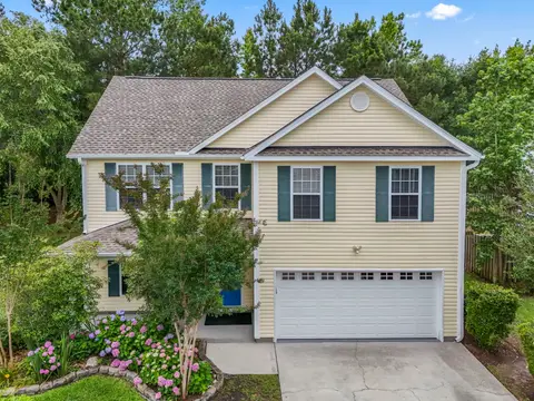 136 Molinia Dr., Murrells Inlet, SC