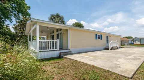 1864 Sunrise Dr., Surfside Beach, SC