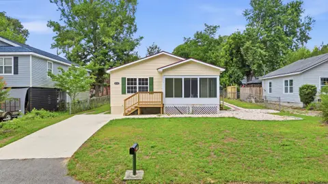 4356 Bayshore Dr., Little River, SC