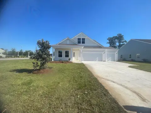 332 NW Mayflower Dr., Calabash, NC