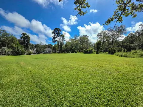 4647 Dogwood Dr., Little River, SC