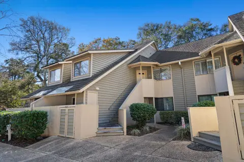 305 Myrtlewood Ct., Myrtle Beach, SC