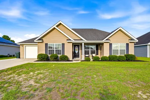108 Blue Jacket Dr., Galivants Ferry, SC