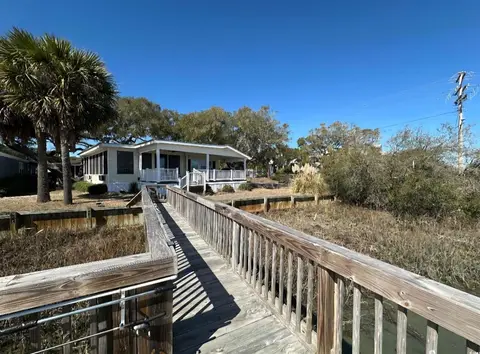 315 Inlet Rd., Garden City Beach, SC