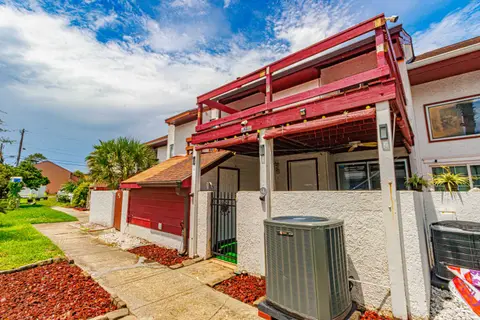 304 21st Ave. S, Myrtle Beach, SC