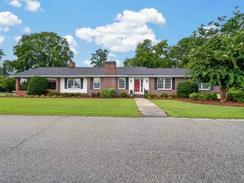 300 E Lloyd St., Mullins, SC