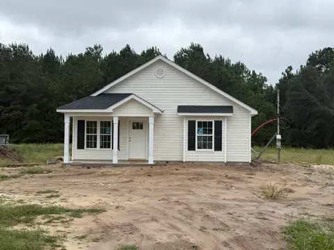 1264 Blue Moon Dr., Loris, SC