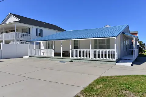 219 27th Ave. N, North Myrtle Beach, SC