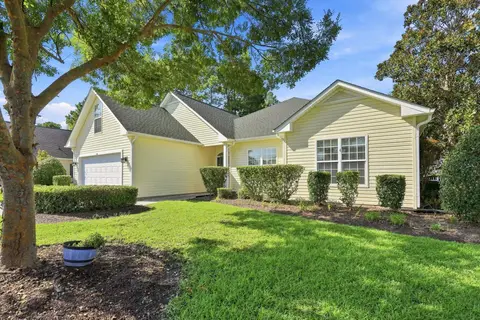 168 Woodlyn Ave., Little River, SC