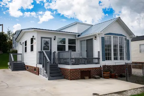 403 Low Tide Dr., North Myrtle Beach, SC