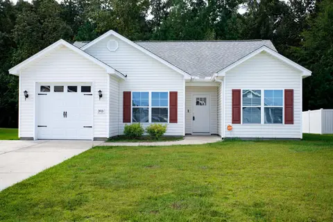 393 Shallow Cove Dr., Conway, SC