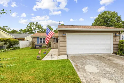 414 Killarney Dr., Myrtle Beach, SC