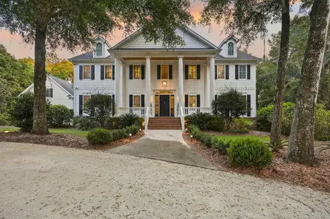 285 Brickwell Ln., Pawleys Island, SC