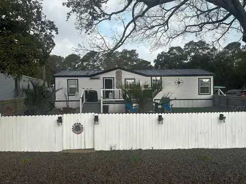 601 6th Ave. S, Myrtle Beach, SC