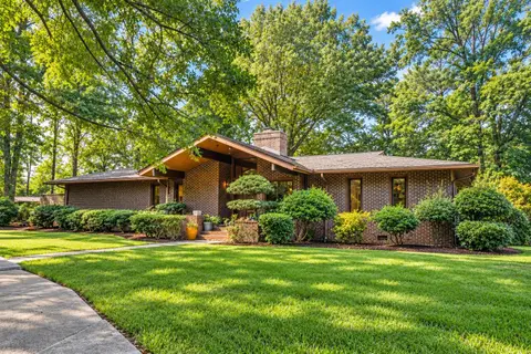 1749 Cliffwood Dr., Myrtle Beach, SC