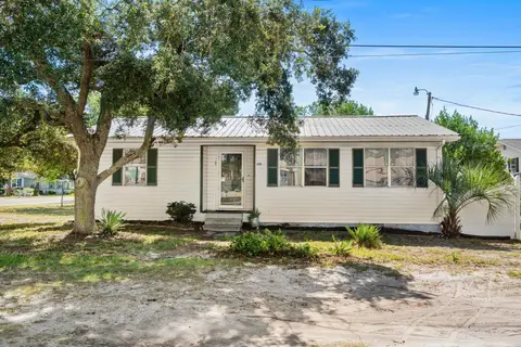 2705 Madison Dr., North Myrtle Beach, SC