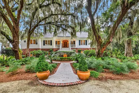 541 River Oaks Circle, Pawleys Island, SC