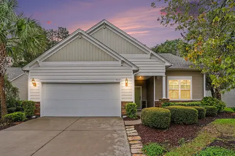 304 Esher Ct., Myrtle Beach, SC
