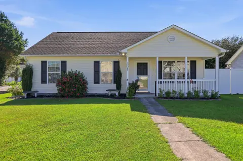 301 Sean River Rd., Conway, SC