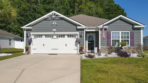 208 Oak Leaf Dr., Longs, SC