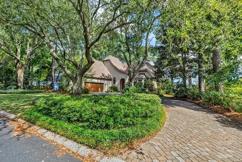 81 Fairway Ln., Pawleys Island, SC