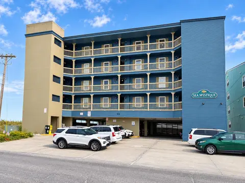 410 N Waccamaw Dr., Murrells Inlet, SC