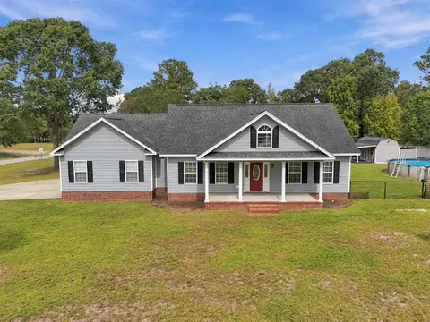 1606 Oak Lawn Dr., Aynor, SC