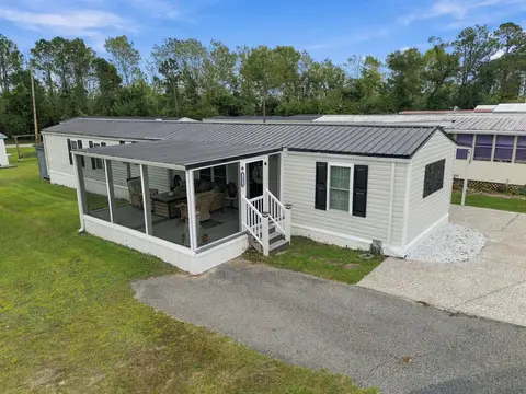 1516 Festival Ave., North Myrtle Beach, SC
