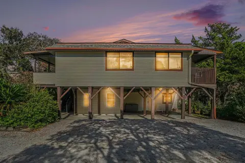 2304 Perrin Dr., North Myrtle Beach, SC