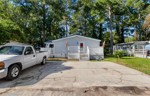 18 Spinnaker Ln., Murrells Inlet, SC