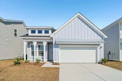 561 Waters Edge Dr., Myrtle Beach, SC