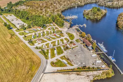135 Bucksport Rd., Conway, SC