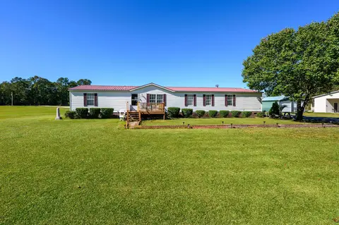 5372 Party Pines Rd., Conway, SC